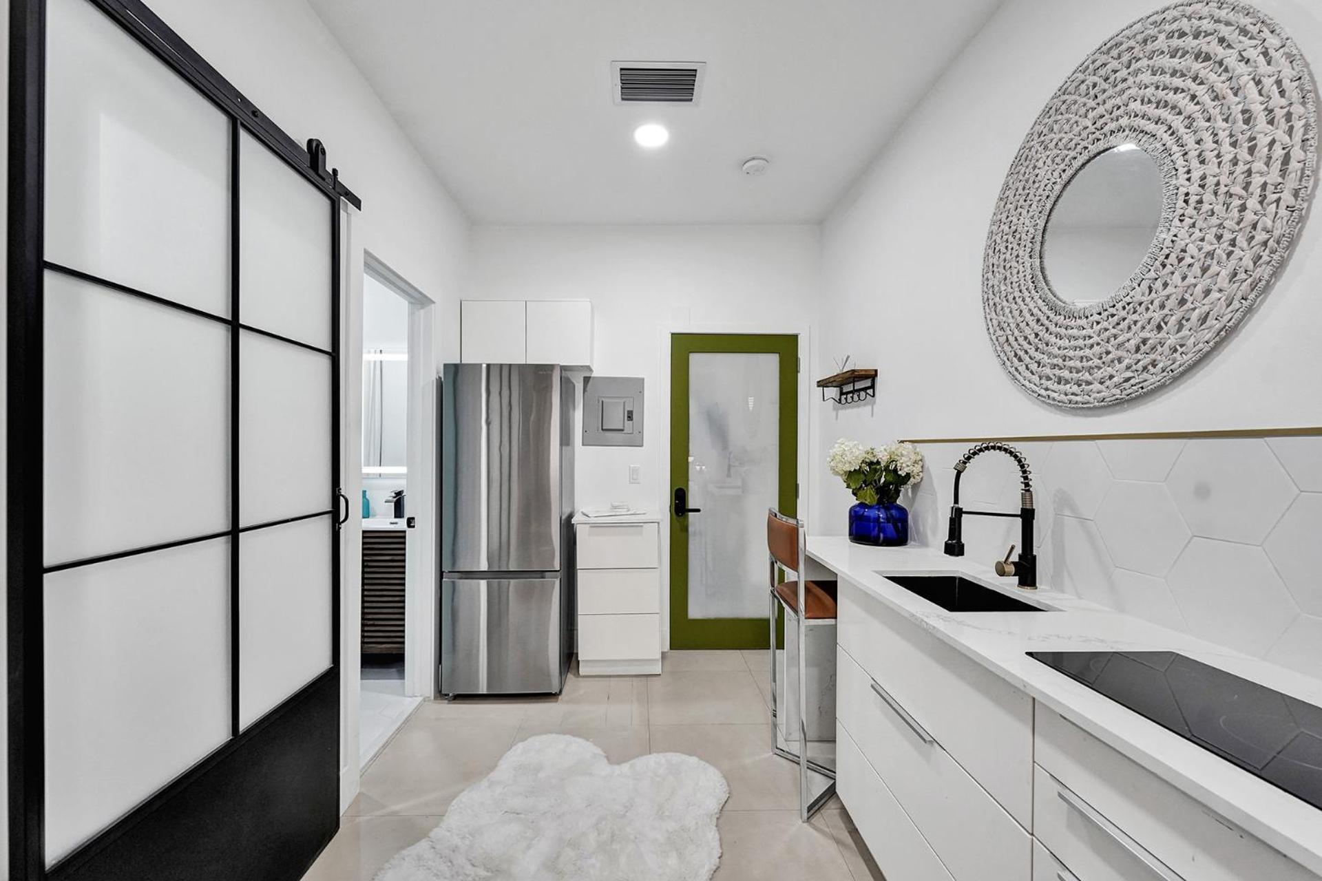 Sobe Monarch 2Bedroom 2 Bath Modern Apt- Walk To Ocean Drive Майами-Бич Экстерьер фото
